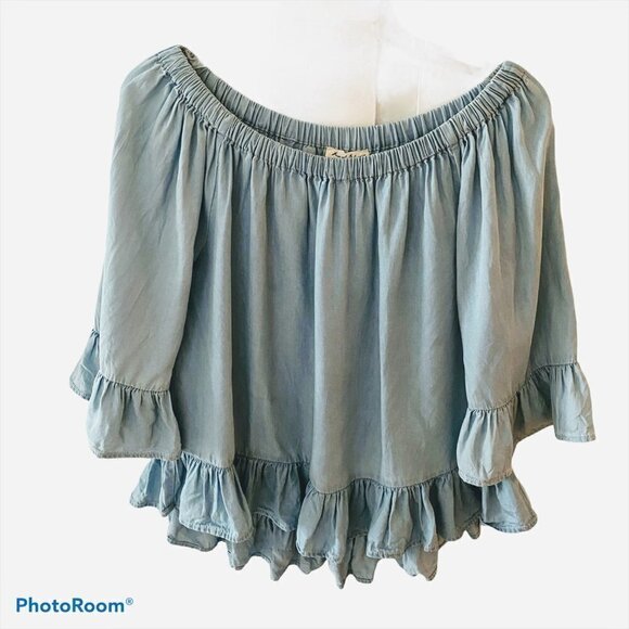 Jane and Delancey Anthropologie Chambray Ruffled top - Picture 2 of 9